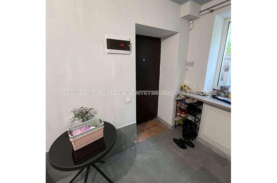 Продам квартиру, Ферганская ул. , 2  ком., 40 м², капитальный ремонт 