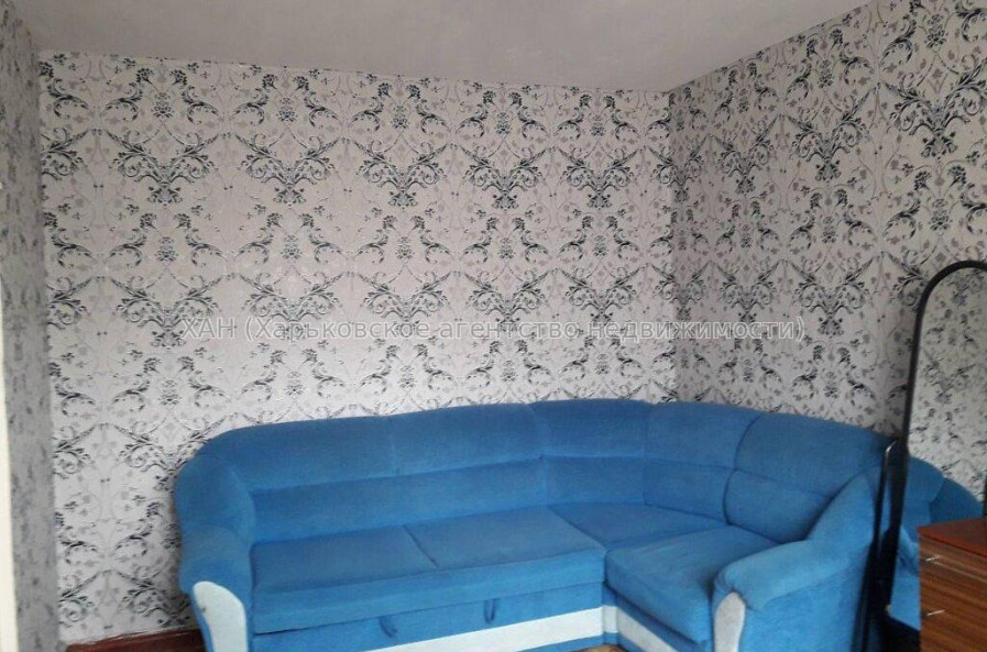 Продам квартиру, Валентиновская ул. , 1 кім., 27 м², косметический ремонт 