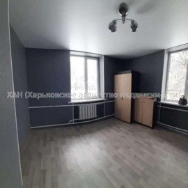 Продам квартиру, Старицкого ул. , 1 кім., 14 м², частичный ремонт