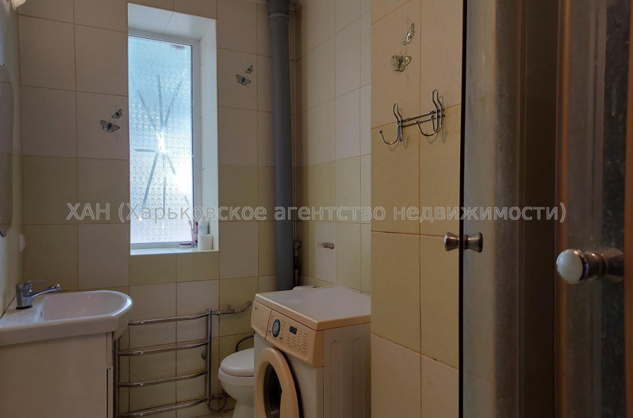 Продам квартиру, Сидоренковская ул. , 3  ком., 50.60 м², косметический ремонт 