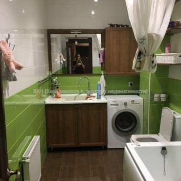 Продам квартиру, Дизельная ул. , 2 кім., 67 м², евроремонт 