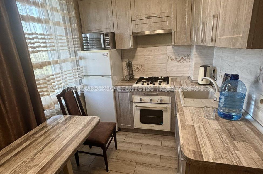 Продам квартиру, Барабашова академика ул. , 1  ком., 36 м², евроремонт 