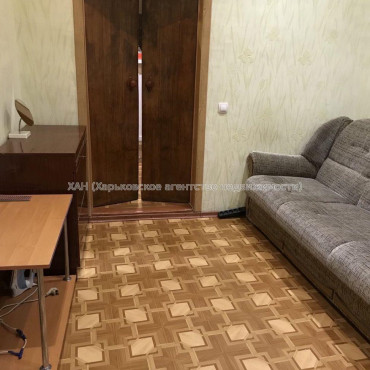 Продам квартиру, Героев Харькова просп. , 1 кім., 27 м², капитальный ремонт 