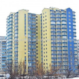 Продам квартиру, Родниковая ул. , 1 кім., 53 м², без внутренних работ