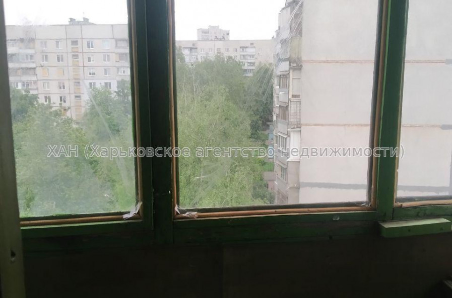 Продам квартиру, Гвардейцев Широнинцев ул. , 3  ком., 63.70 м², советский ремонт 