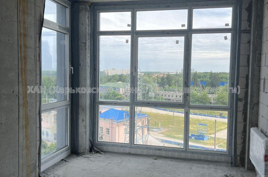 Продам квартиру, Авиационная ул. , 3  ком., 94 м², без внутренних работ 