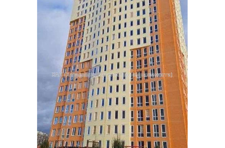 Продам квартиру, Гвардейцев Широнинцев ул. , 3  ком., 87 м², без внутренних работ 