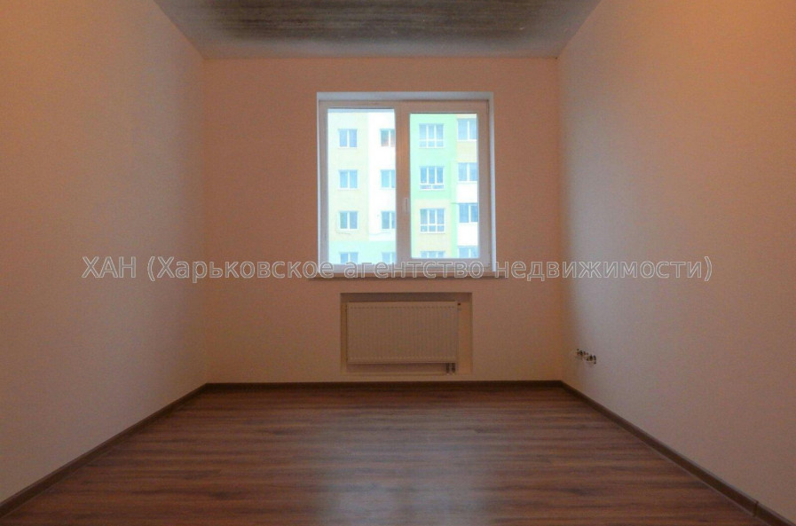 Продам квартиру, Московский просп. , 3  ком., 80.80 м², частичный ремонт 