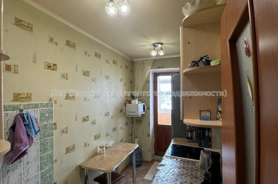 Продам квартиру, Пластичный пер. , 2  ком., 48.40 м², косметический ремонт 