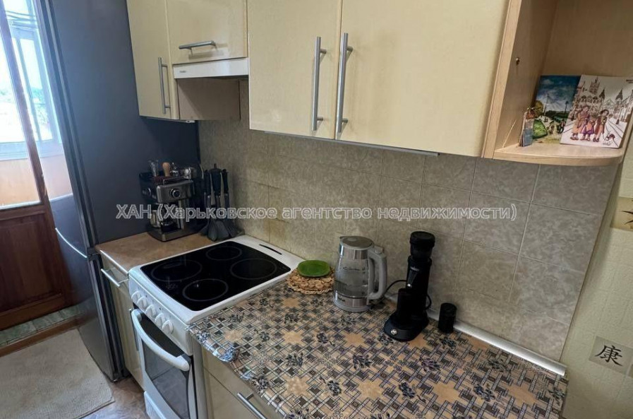Продам квартиру, Пластичный пер. , 2  ком., 48.40 м², косметический ремонт 