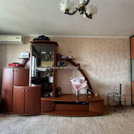 Продам квартиру, Пластичный пер. , 2  ком., 48.40 м², косметический ремонт