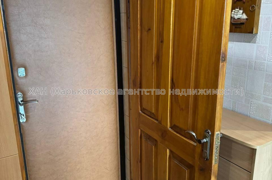 Продам квартиру, Пластичный пер. , 2 кім., 48.40 м², косметический ремонт 