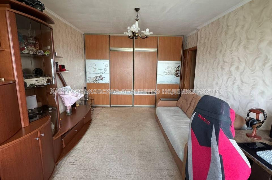 Продам квартиру, Пластичный пер. , 2  ком., 48.40 м², косметический ремонт 