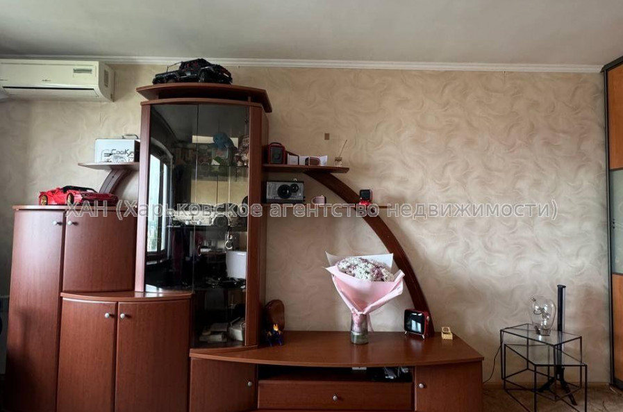 Продам квартиру, Пластичный пер. , 2  ком., 48.40 м², косметический ремонт 