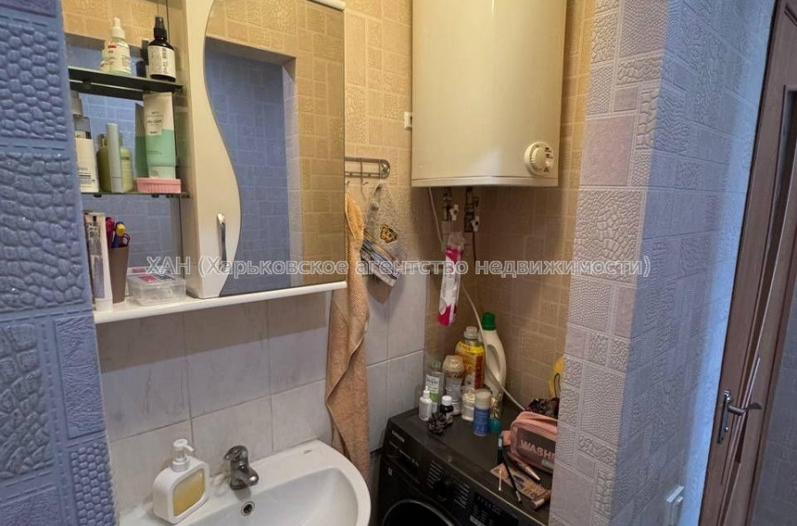 Продам квартиру, Пластичный пер. , 2  ком., 48.40 м², косметический ремонт 