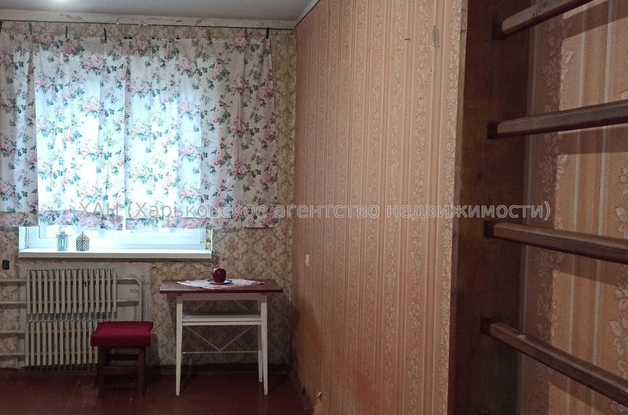 Продам квартиру, Бучмы ул. , 2  ком., 44 м², косметический ремонт 