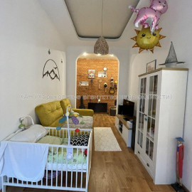 Продам квартиру, Куликовский спуск , 2 кім., 55 м², авторский дизайн