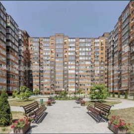 Продам квартиру, Мирная ул. , 2  ком., 80 м², евроремонт