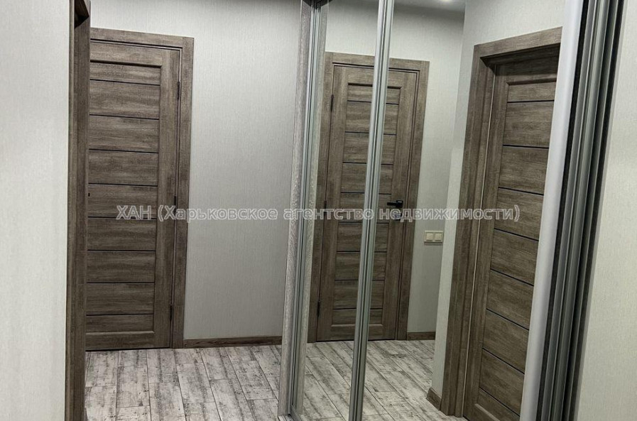 Продам квартиру, Мирная ул. , 2  ком., 80 м², евроремонт 