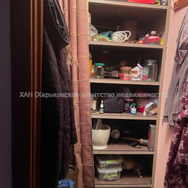 Продам квартиру, Солнечная ул. , 3 кім., 62 м², капитальный ремонт 