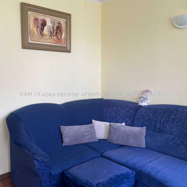 Продам квартиру, Солнечная ул. , 3 кім., 62 м², капитальный ремонт 