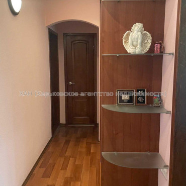 Продам квартиру, Солнечная ул. , 3 кім., 62 м², капитальный ремонт 