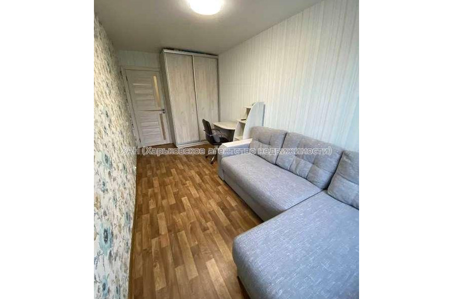 Продам квартиру, Каденюка ул. , 2 кім., 45 м², косметический ремонт 
