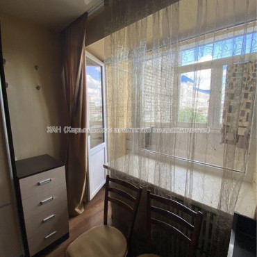 Продам квартиру, Георгия Тарасенко ул. , 1 кім., 18 м², капитальный ремонт 