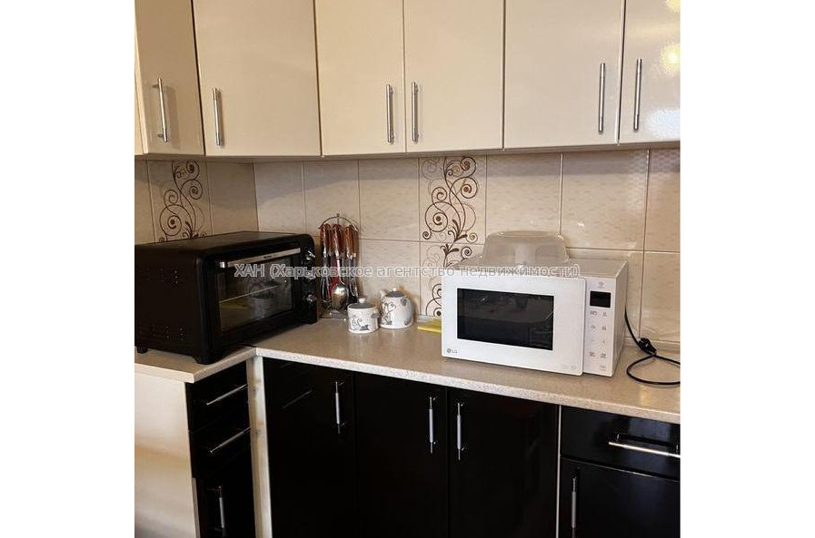 Продам квартиру, Георгия Тарасенко ул. , 1  ком., 18 м², капитальный ремонт 