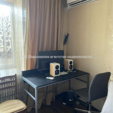 Продам квартиру, Георгия Тарасенко ул. , 1 кім., 18 м², капитальный ремонт 