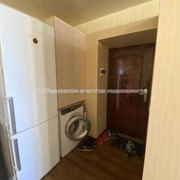 Продам квартиру, Георгия Тарасенко ул. , 1 кім., 18 м², капитальный ремонт 