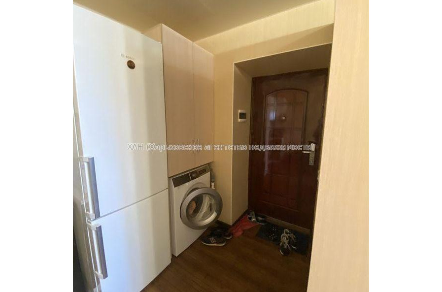 Продам квартиру, Георгия Тарасенко ул. , 1  ком., 18 м², капитальный ремонт 