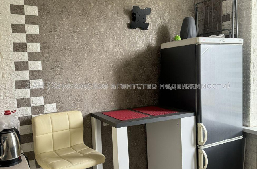 Продам квартиру, Большая Панасовская ул. , 1  ком., 12 м², капитальный ремонт 