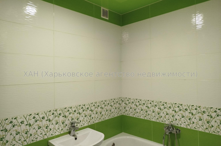 Продам квартиру, Ньютона ул. , 1  ком., 41.20 м², капитальный ремонт 