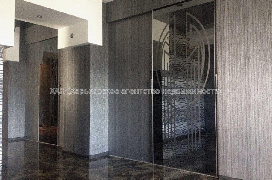 Продам квартиру, Академика Павлова ул. , 3  ком., 83 м², евроремонт 
