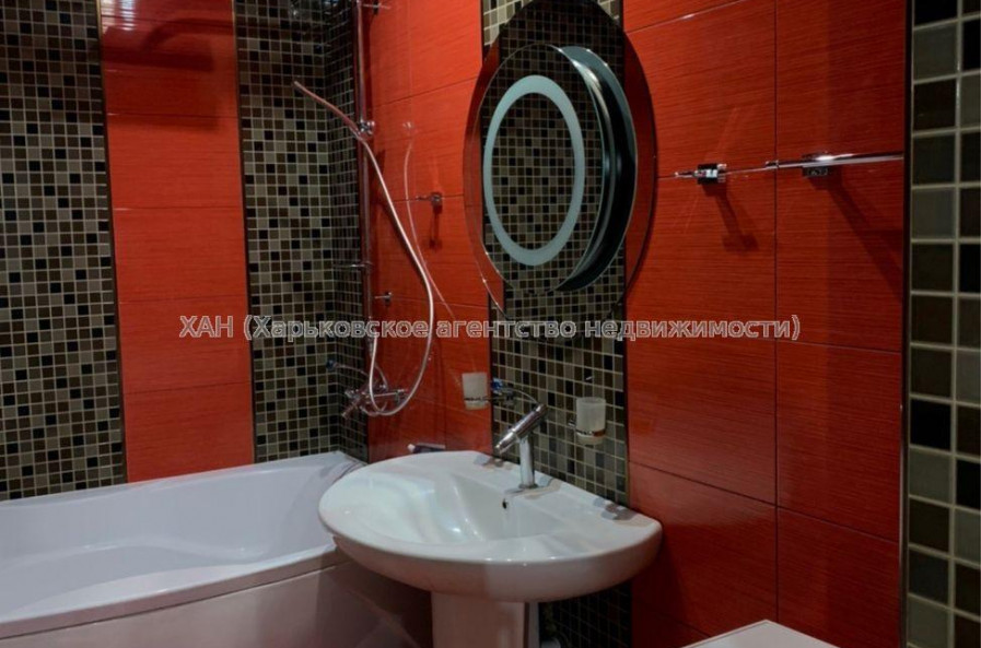 Продам квартиру, Академика Павлова ул. , 3  ком., 83 м², евроремонт 