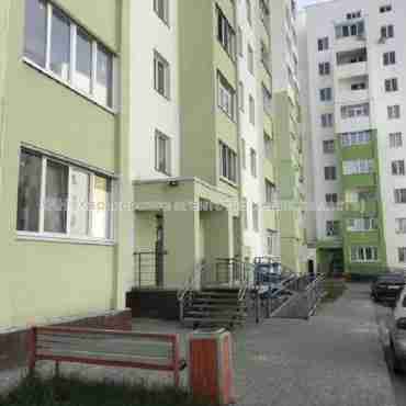 Продам квартиру, Мира ул. , 1  ком., 39 м², без внутренних работ 