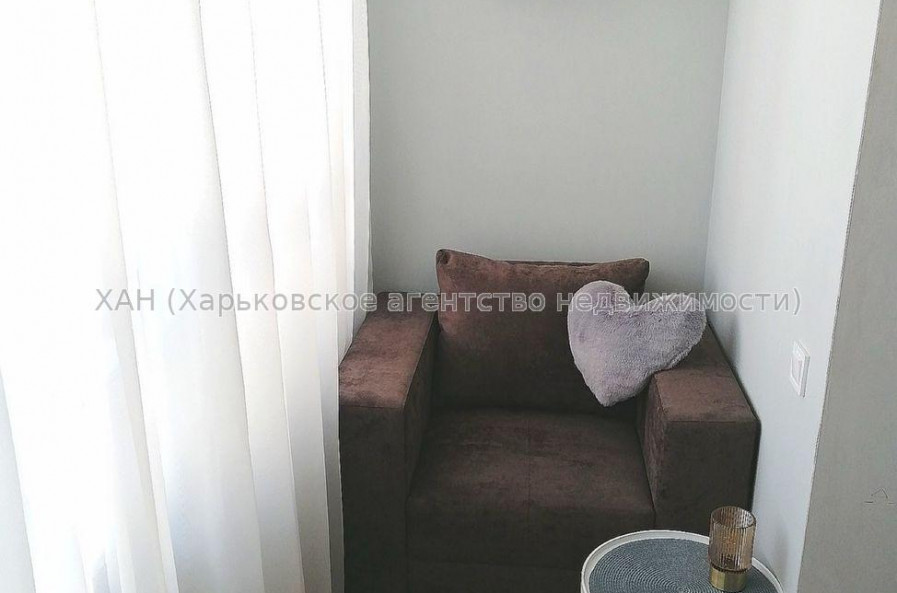 Продам квартиру, Ньютона ул. , 2 кім., 60 м², авторский дизайн 