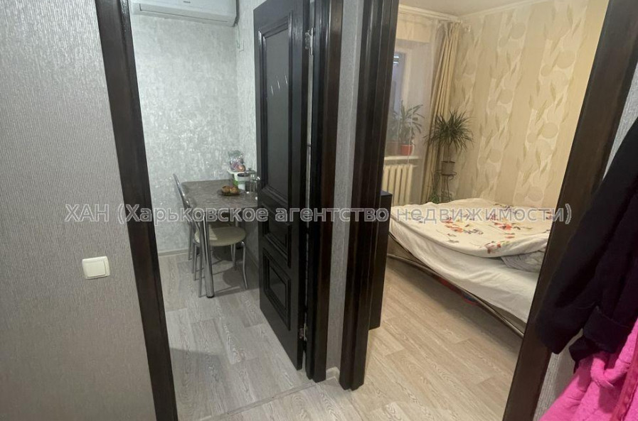 Продам квартиру, Ньютона ул. , 1 кім., 28 м², евроремонт 