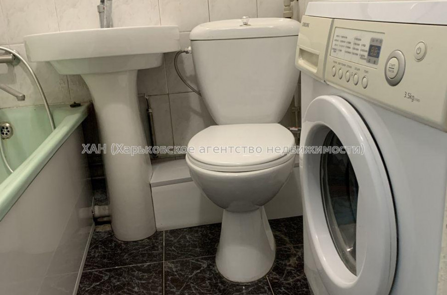Продам квартиру, Бучмы ул. , 1 кім., 30 м², советский ремонт 