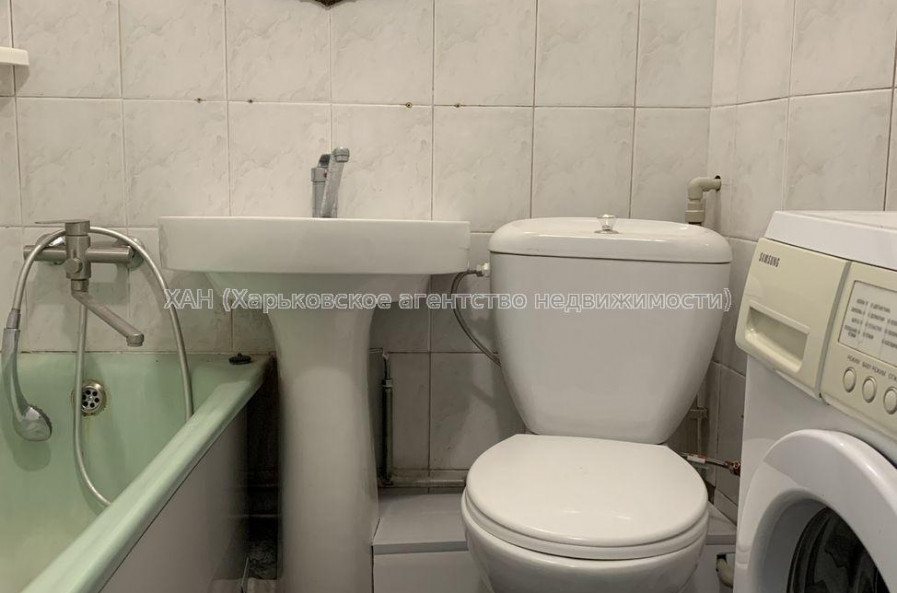 Продам квартиру, Бучмы ул. , 1 кім., 30 м², советский ремонт 