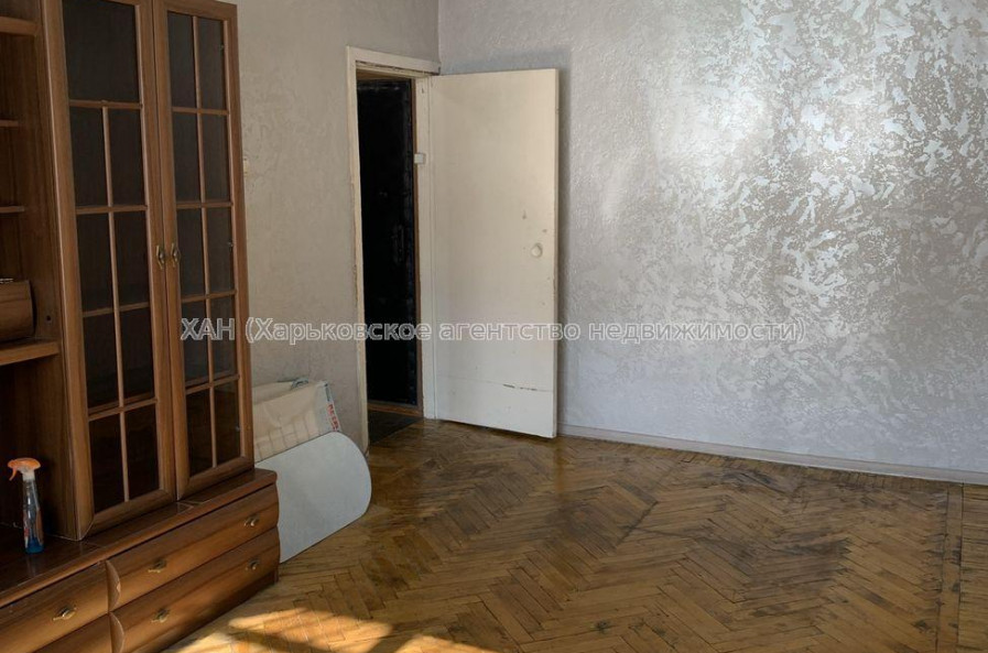 Продам квартиру, Бучмы ул. , 1  ком., 30 м², советский ремонт 