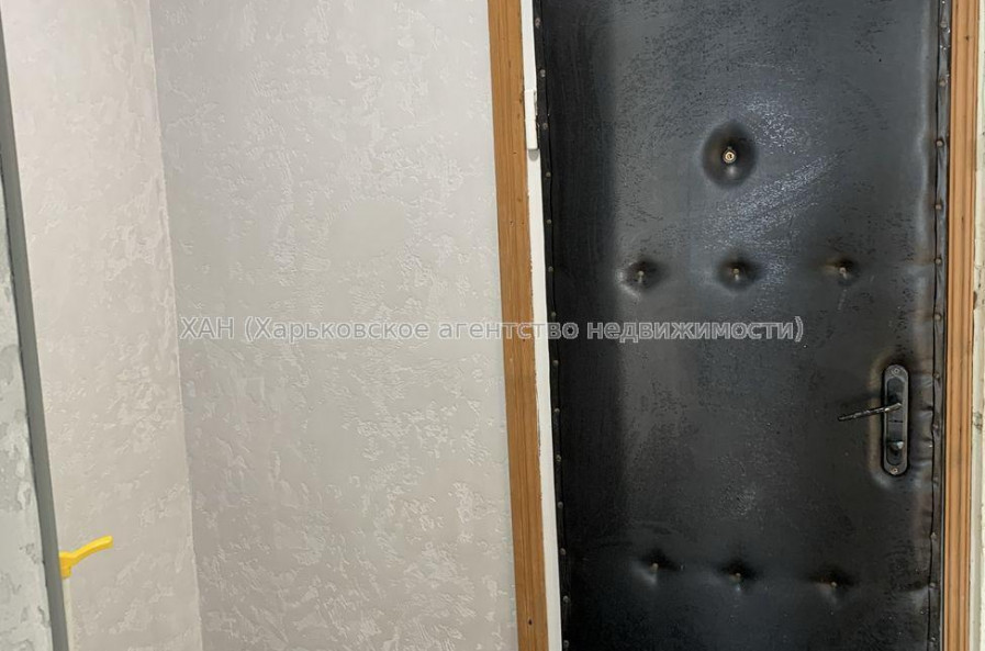 Продам квартиру, Бучмы ул. , 1  ком., 30 м², советский ремонт 