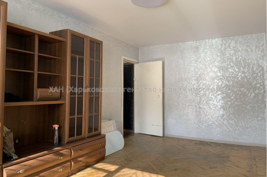 Продам квартиру, Бучмы ул. , 1  ком., 30 м², советский ремонт 