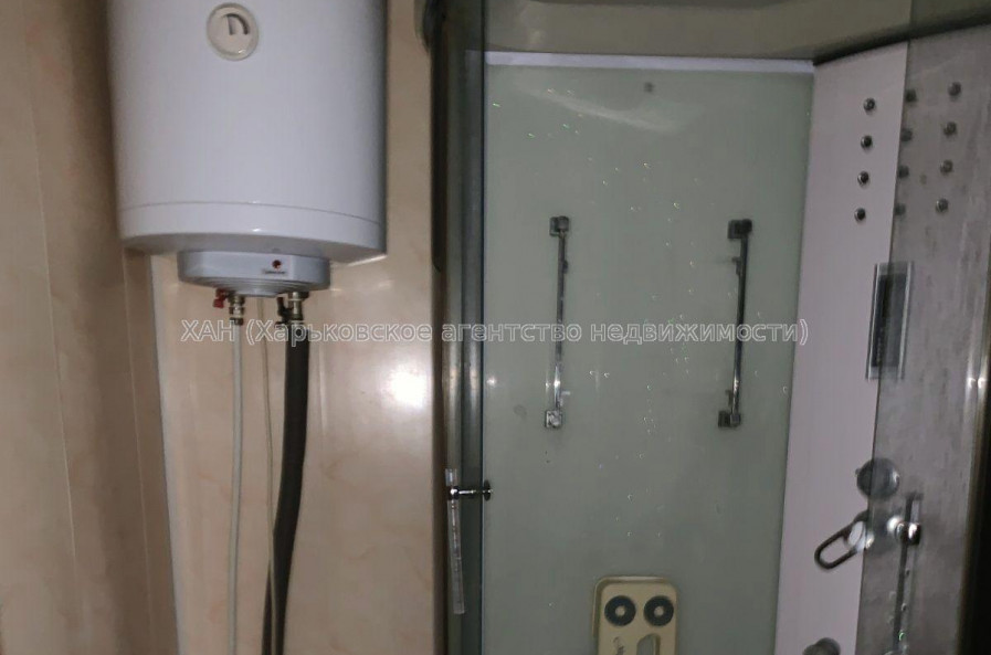 Продам квартиру, Гвардейцев Широнинцев ул. , 1 кім., 26.50 м², капитальный ремонт 