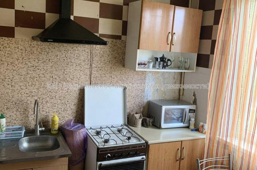 Продам квартиру, Гвардейцев Широнинцев ул. , 1 кім., 26.50 м², капитальный ремонт 