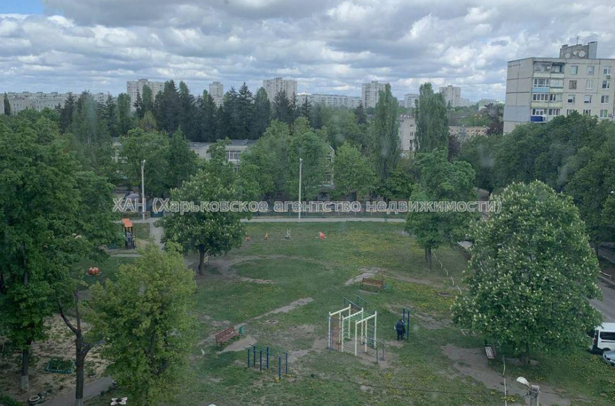 Продам квартиру, Гвардейцев Широнинцев ул. , 1 кім., 26.50 м², капитальный ремонт 