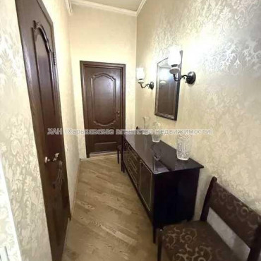 Продам квартиру, Полтавский Шлях ул. , 3  ком., 62 м², косметический ремонт 