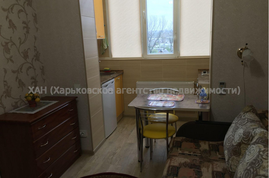 Продам квартиру, Шевченковский пер. , 1 кім., 20 м², капитальный ремонт 