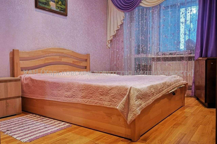 Продам квартиру, Каденюка ул. , 2 кім., 60 м², евроремонт 